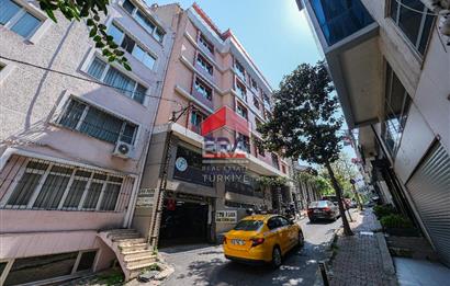 Nişantaşı'nda 3 tapulu Portföy Eşyalı 2 Daire+Teraslı Mağaza