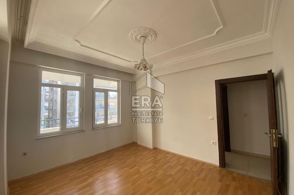 ANTALYA YAYLA MAHALLESİNDE BARBORAS CADDESİ ÜZERİ KİRALIK DAİRE
