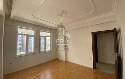 ANTALYA YAYLA MAHALLESİNDE BARBORAS CADDESİ ÜZERİ KİRALIK DAİRE