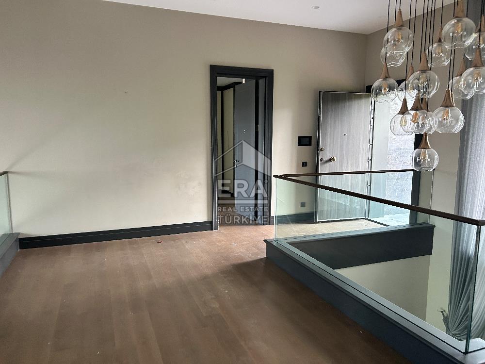 Mesa Yeşilyaka’da Satılık Doğa ile İç İçe Lüks Villa 