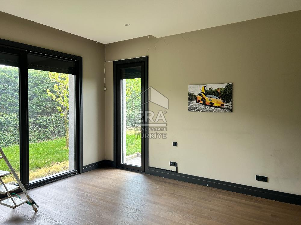 Mesa Yeşilyaka’da Satılık Doğa ile İç İçe Lüks Villa 