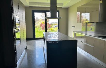 Mesa Yeşilyaka’da Satılık Doğa ile İç İçe Lüks Villa 