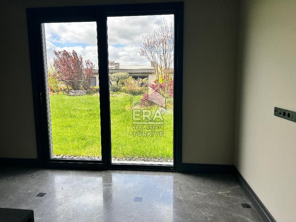 Mesa Yeşilyaka’da Satılık Doğa ile İç İçe Lüks Villa 