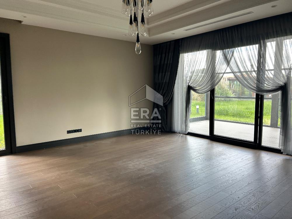 Mesa Yeşilyaka’da Satılık Doğa ile İç İçe Lüks Villa 