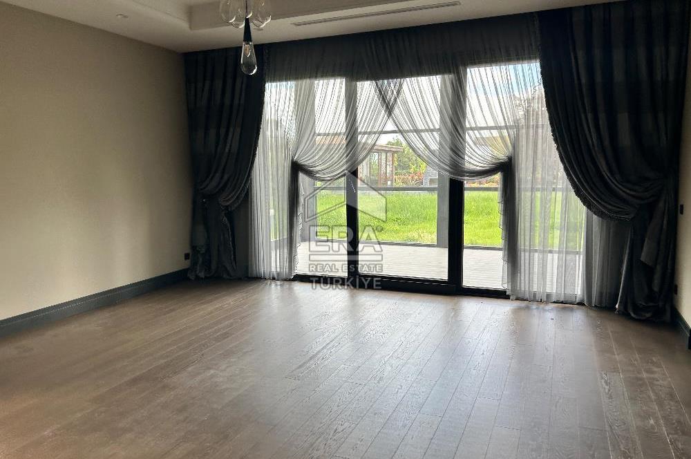 Mesa Yeşilyaka’da Satılık Doğa ile İç İçe Lüks Villa 