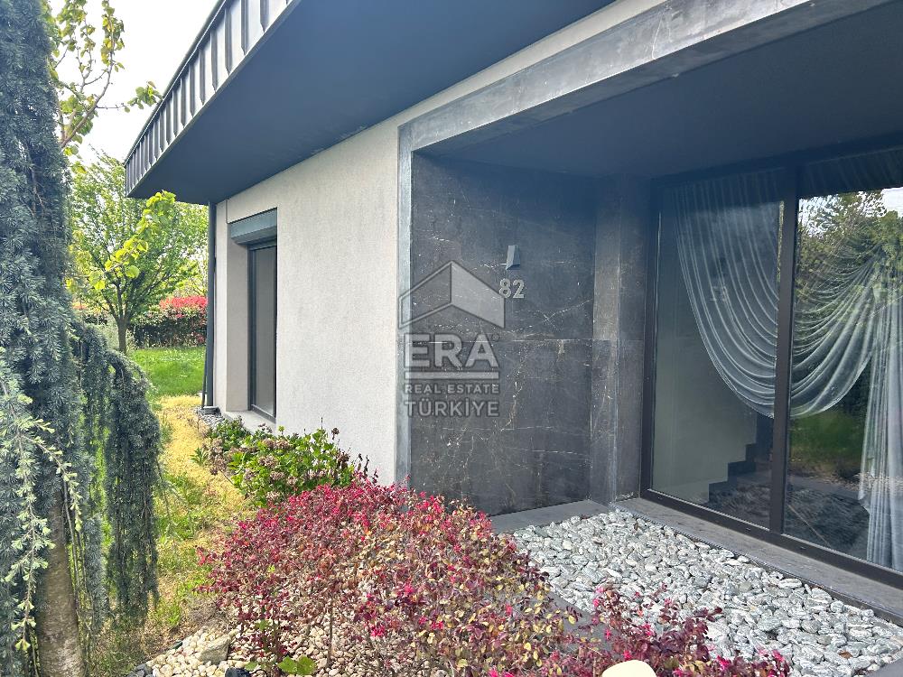 Mesa Yeşilyaka’da Satılık Doğa ile İç İçe Lüks Villa 