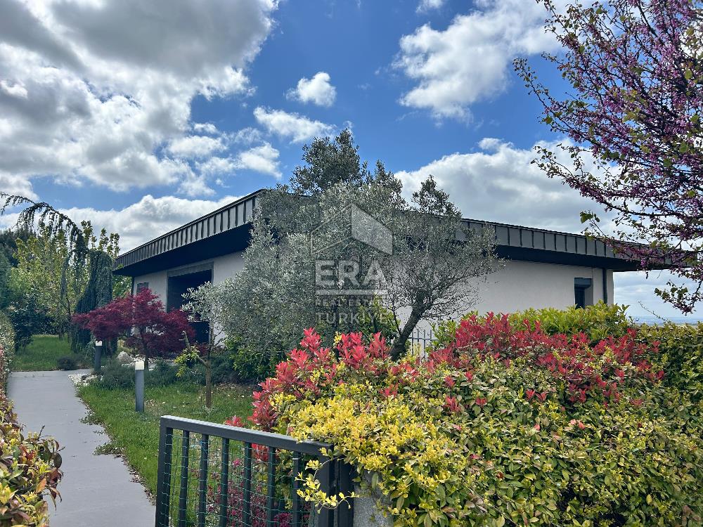 Mesa Yeşilyaka’da Satılık Doğa ile İç İçe Lüks Villa 