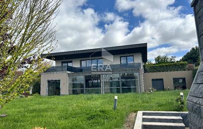 Mesa Yeşilyaka’da Satılık Doğa ile İç İçe Lüks Villa 