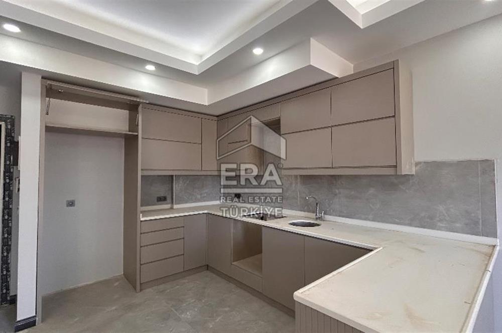 Ilıca Mahallesinde Havuzlu Sitede 1+1 Kiralık Daire 