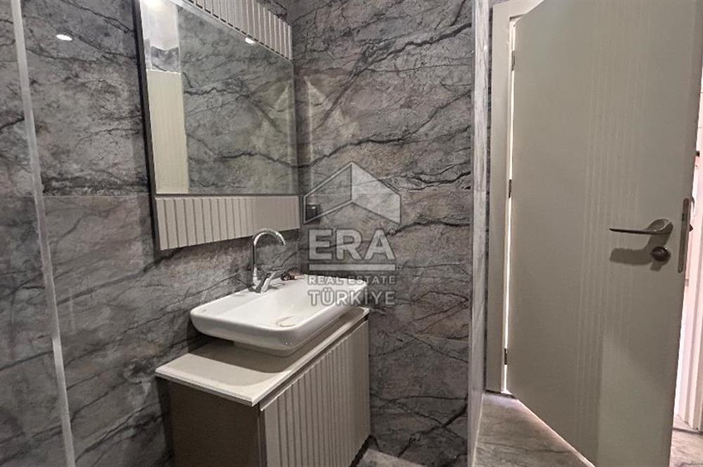 Ilıca Mahallesinde Havuzlu Sitede 1+1 Kiralık Daire 