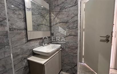 Ilıca Mahallesinde Havuzlu Sitede 1+1 Kiralık Daire 