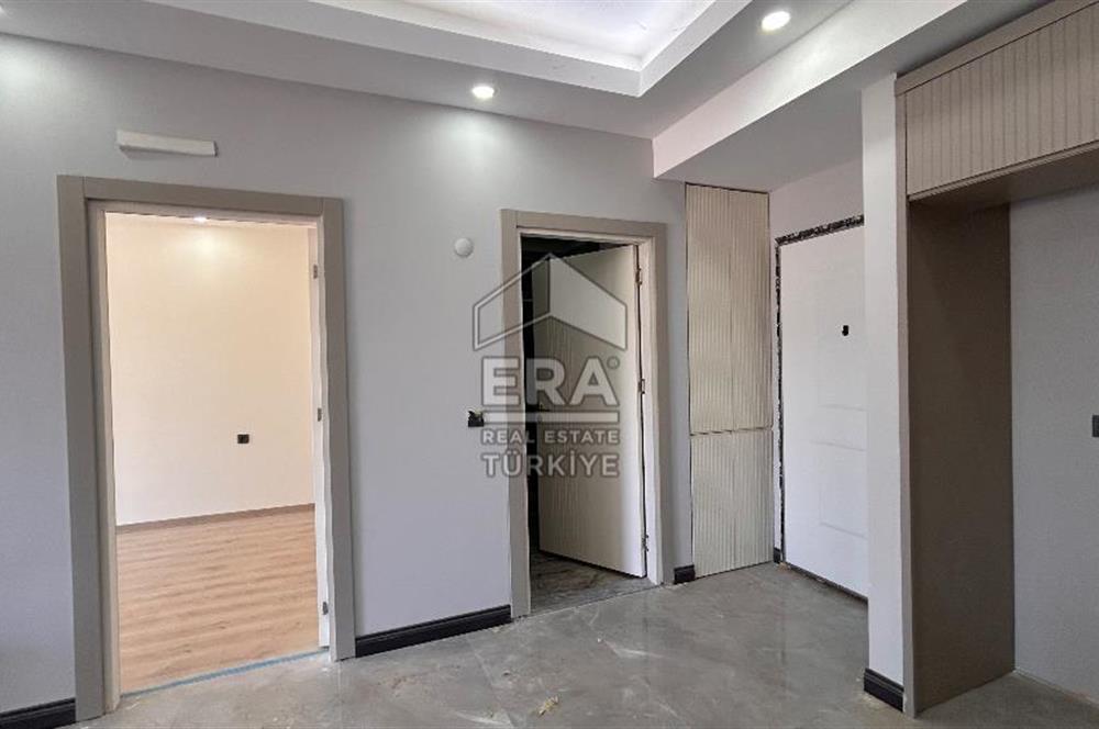 Ilıca Mahallesinde Havuzlu Sitede 1+1 Kiralık Daire 