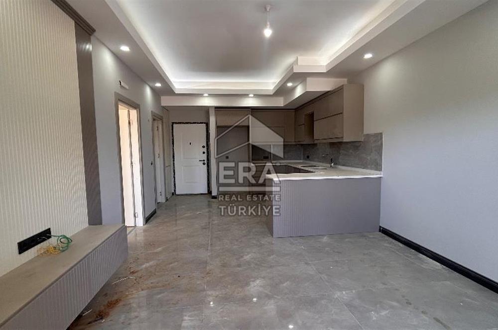 Ilıca Mahallesinde Havuzlu Sitede 1+1 Kiralık Daire 