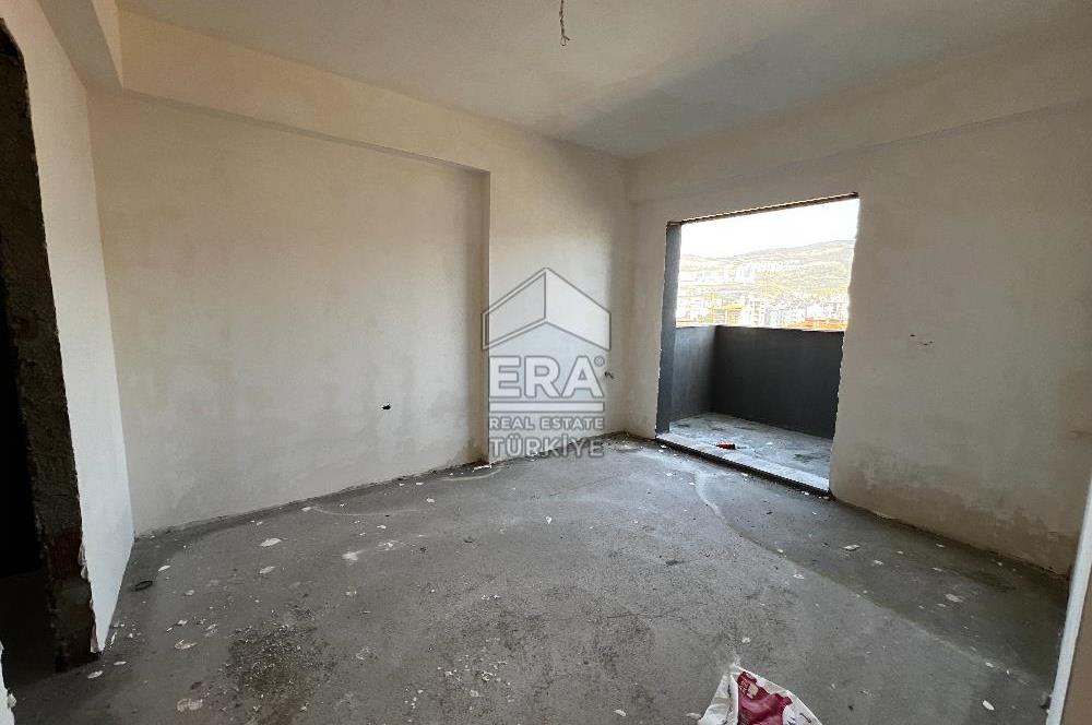 İzmir Bayraklı Manavkuyu Site içi Otoparklı Sıfır Satılık 3+1