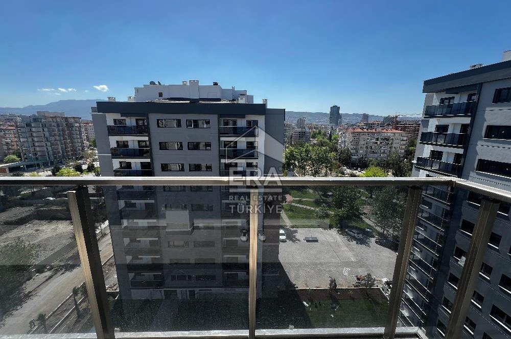 İzmir Bayraklı Manavkuyu Site içi Körfez Manzaralı Sıfır Satılık 3+1