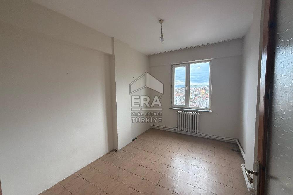 ERA PORT GÜVENCESİYLE BAHÇELİEVLER TEKNİK LİSE CAD. 3+1 DAİRE