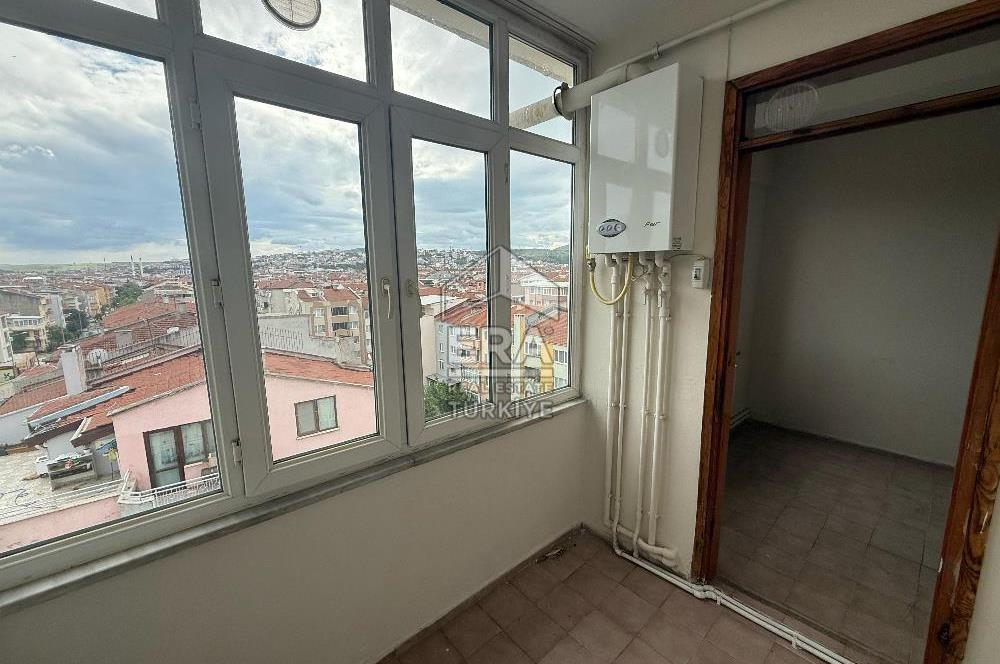 ERA PORT GÜVENCESİYLE BAHÇELİEVLER TEKNİK LİSE CAD. 3+1 DAİRE