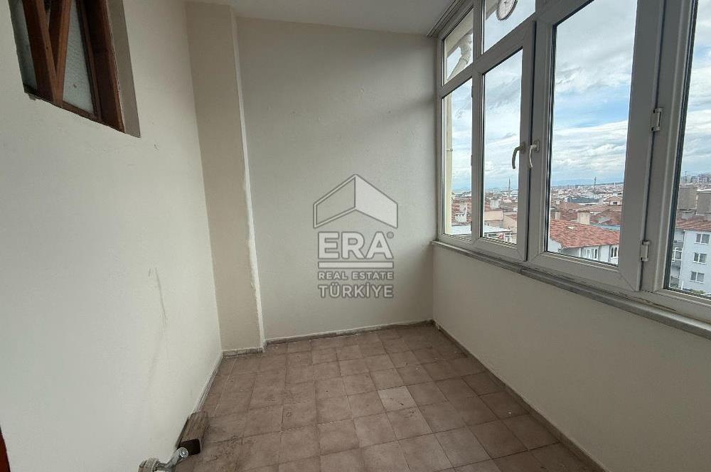 ERA PORT GÜVENCESİYLE BAHÇELİEVLER TEKNİK LİSE CAD. 3+1 DAİRE