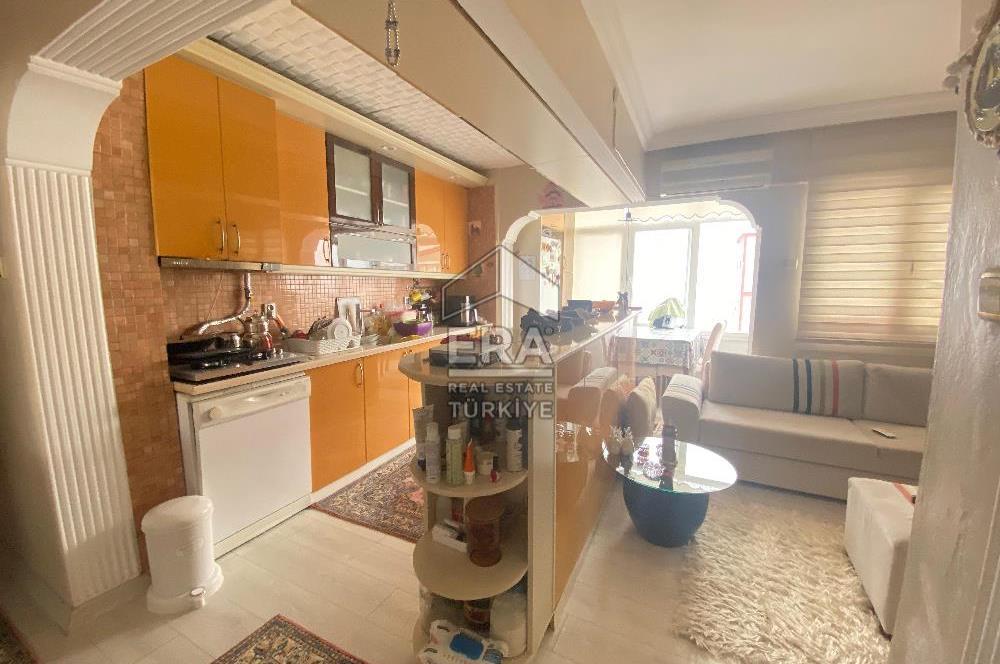 ERA NİVA'DAN BORNOVA EVKA 4 MAHALLESİNDE SATILIK 2+1 DAİRE