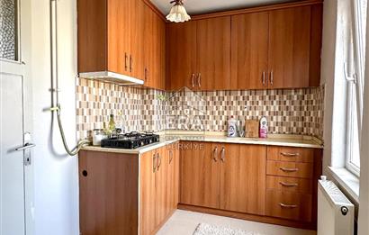 ERA SÖZ DEN KIZILAY CADDESİNDE EŞYALI KİRALIK 2+1 DAİRE