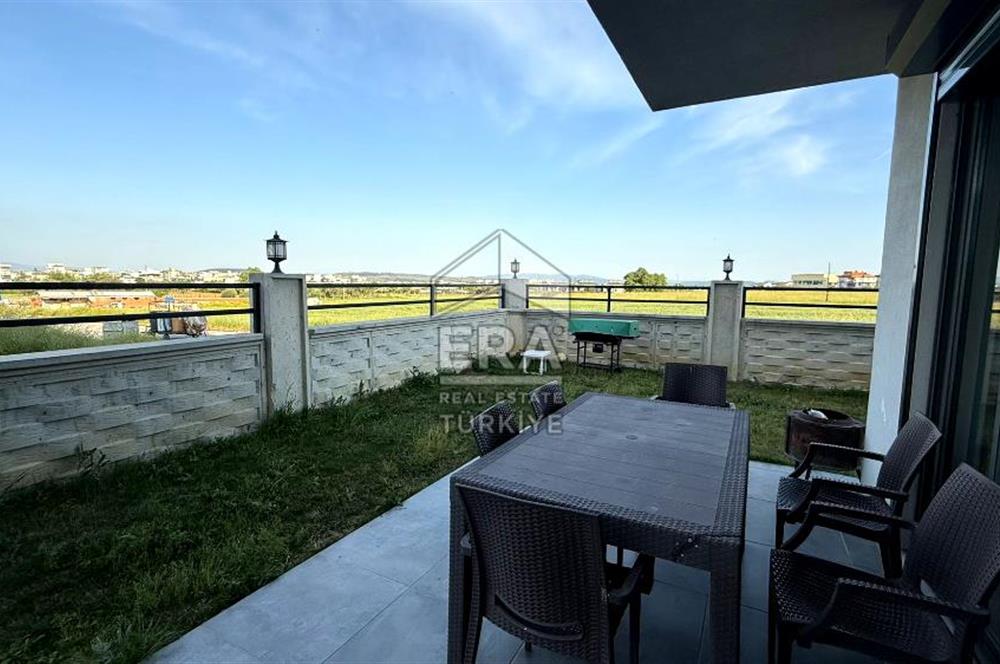 Menderes Cumaovasında Tripleks 5+1 Müstakil Villa
