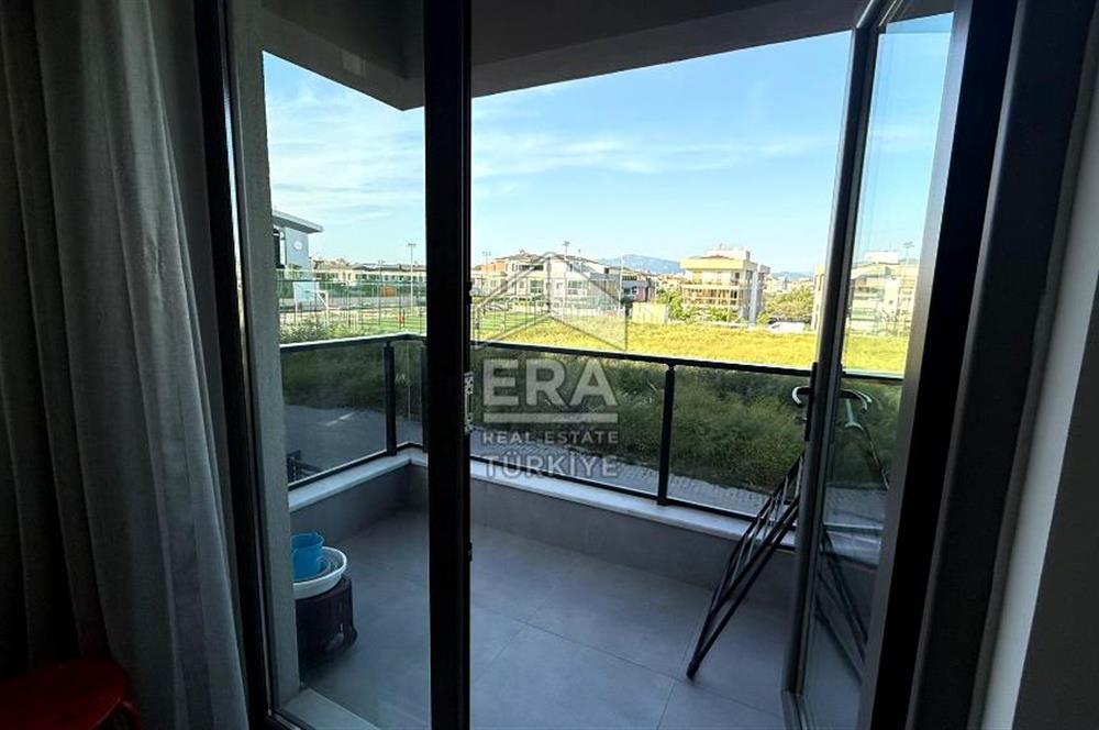 Menderes Cumaovasında Tripleks 5+1 Müstakil Villa