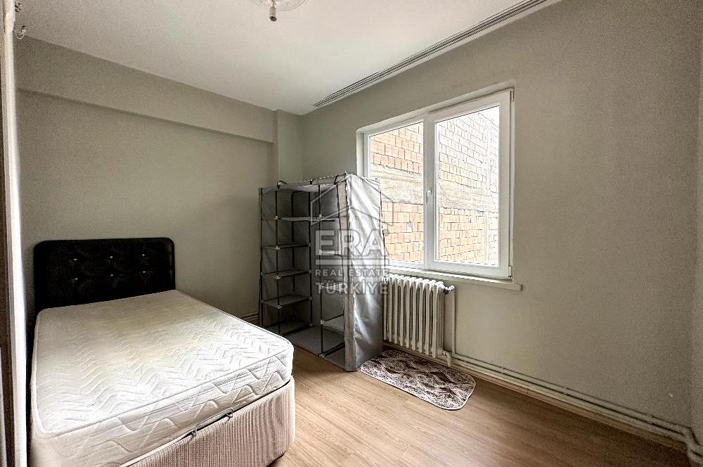 ERA SÖZ DEN KIZILAY CADDESİNDE EŞYALI KİRALIK 2+1 DAİRE