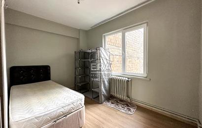 ERA SÖZ DEN KIZILAY CADDESİNDE EŞYALI KİRALIK 2+1 DAİRE