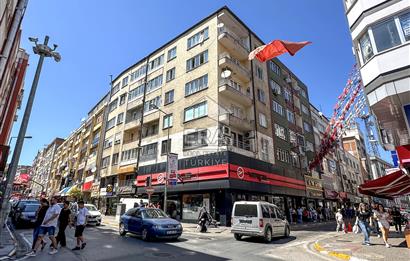 ERA SÖZ DEN KIZILAY CADDESİNDE EŞYALI KİRALIK 2+1 DAİRE