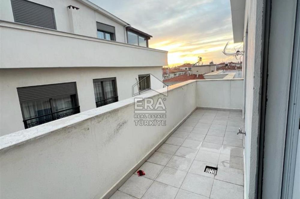 Karşıyaka Bahriye Üçok Mahallesin de Satılık 3+1 Dubleks Daire