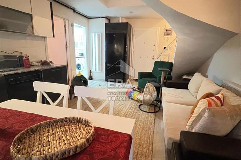 Karşıyaka Bahriye Üçok Mahallesin de Satılık 3+1 Dubleks Daire
