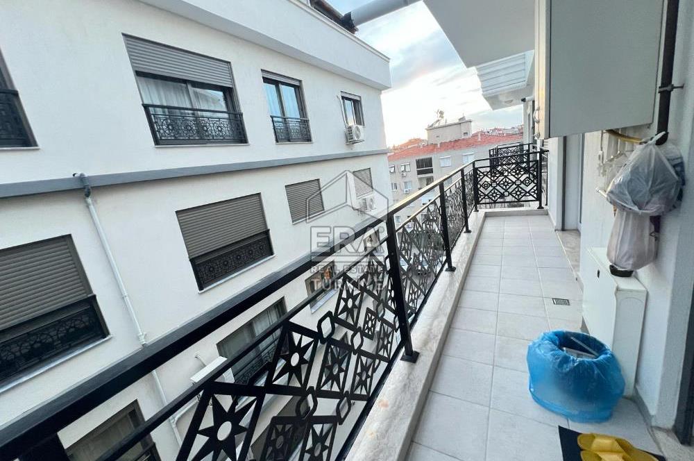 Karşıyaka Bahriye Üçok Mahallesin de Satılık 3+1 Dubleks Daire