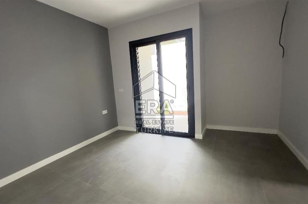 Urla Yenikent Mahallesi Kiralık 5+1 Tripleks V