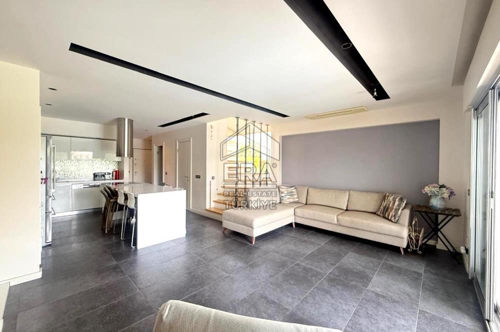 Alacatı gobene 4+1 kıralık vılla
