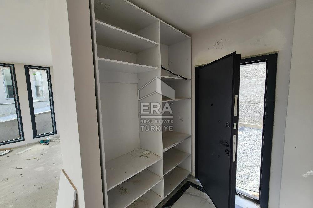 BERGAMA'DA 3+1 KAPALI OTOPARKLI BAHÇELİ MÜSTAKİL VİLLA