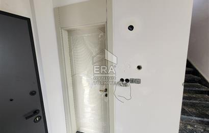 BERGAMA'DA 3+1 KAPALI OTOPARKLI BAHÇELİ MÜSTAKİL VİLLA