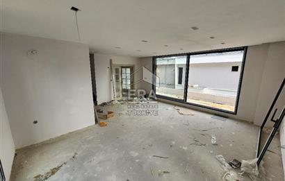 BERGAMA'DA 3+1 KAPALI OTOPARKLI BAHÇELİ MÜSTAKİL VİLLA