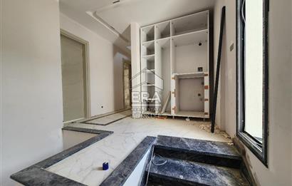 BERGAMA'DA 3+1 KAPALI OTOPARKLI BAHÇELİ MÜSTAKİL VİLLA