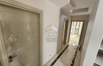 BERGAMA'DA 3+1 KAPALI OTOPARKLI BAHÇELİ MÜSTAKİL VİLLA