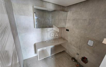 BERGAMA'DA 3+1 KAPALI OTOPARKLI BAHÇELİ MÜSTAKİL VİLLA