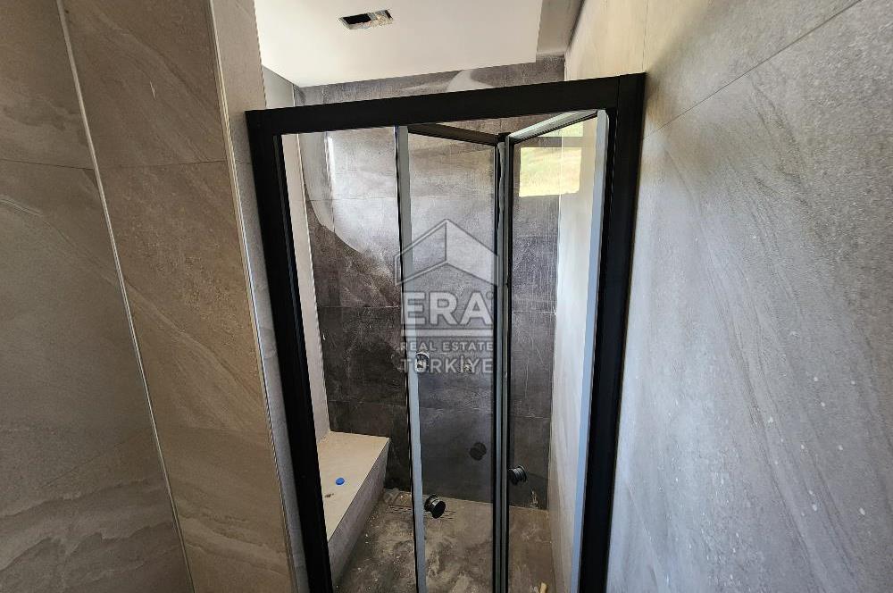 BERGAMA'DA 3+1 KAPALI OTOPARKLI BAHÇELİ MÜSTAKİL VİLLA