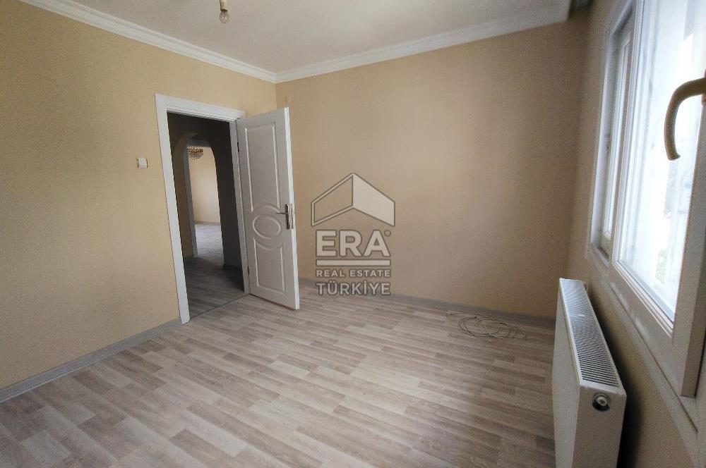 Çiğli Evka 2 Mahallesi 2+1 Tadilatlı Kiralık