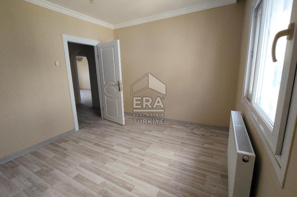 Çiğli Evka 2 Mahallesi 2+1 Tadilatlı Kiralık