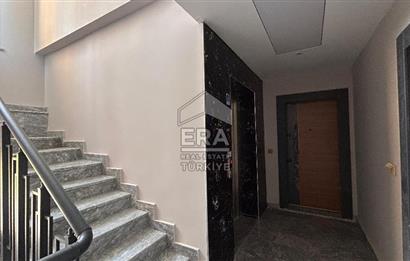 Antalya Manavgat Ilıca Mahallesinde Havuzlu Asansörlü1+1 Satılık Daire