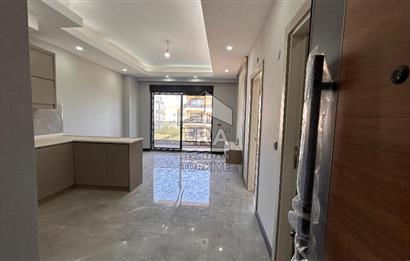 Antalya Manavgat Ilıca Mahallesinde Havuzlu Asansörlü1+1 Satılık Daire