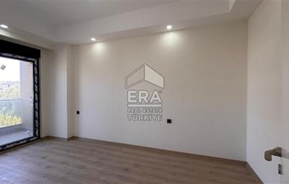Antalya Manavgat Ilıca Mahallesinde Havuzlu Asansörlü1+1 Satılık Daire