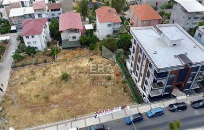 ERA NİVA'DAN BORNOVA'DA SATILIK 662 M² KONUT İMARLI ARSA