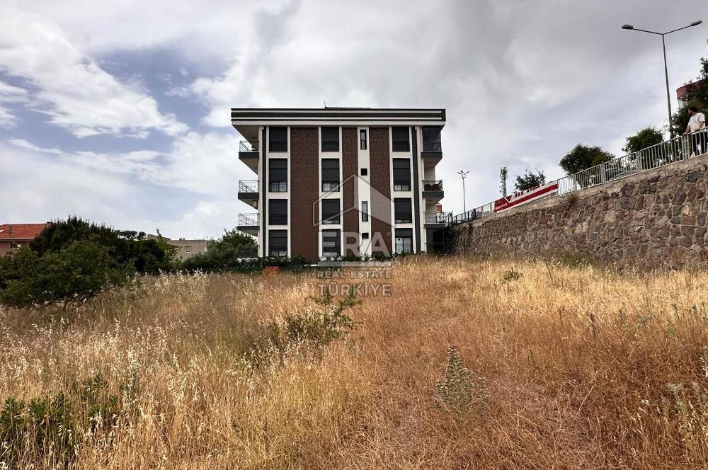 ERA NİVA'DAN BORNOVA'DA SATILIK 662 M² KONUT İMARLI ARSA