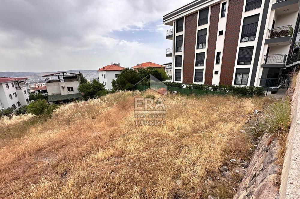 ERA NİVA'DAN BORNOVA'DA SATILIK 662 M² KONUT İMARLI ARSA