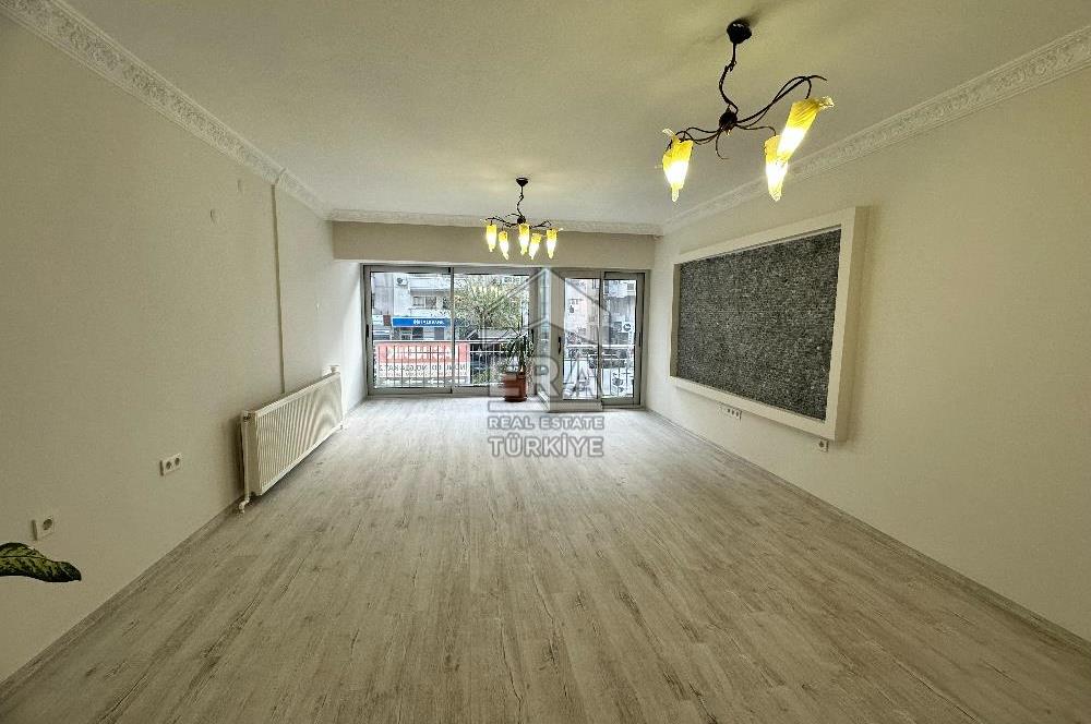 Fahrettin Altay Meydanı İnönü Caddesi Üzeri Satılık 2+1 Daire